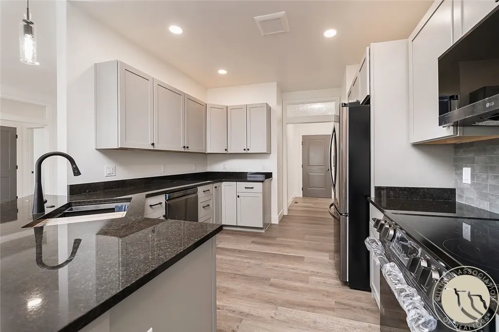 1377 W Eugene Avenue Billings MT 59105