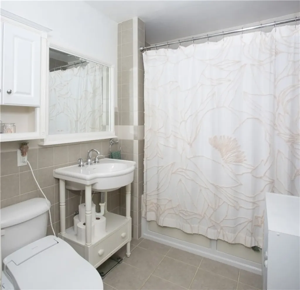 716 W Division Street Hardin MT 59034