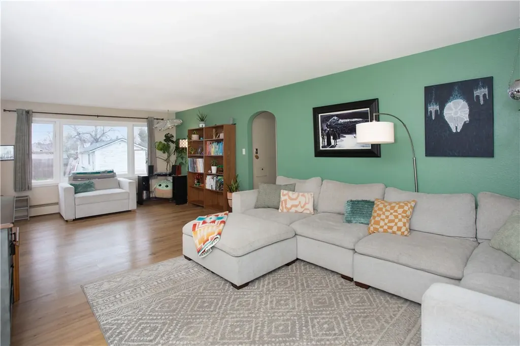 716 W Division Street Hardin MT 59034