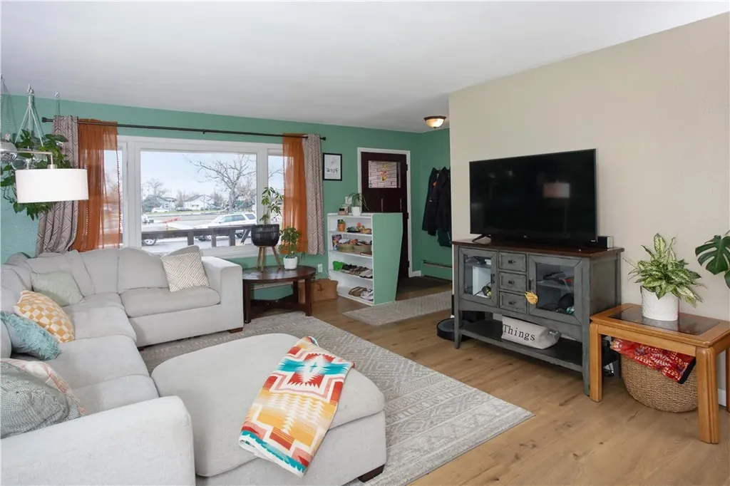 716 W Division Street Hardin MT 59034