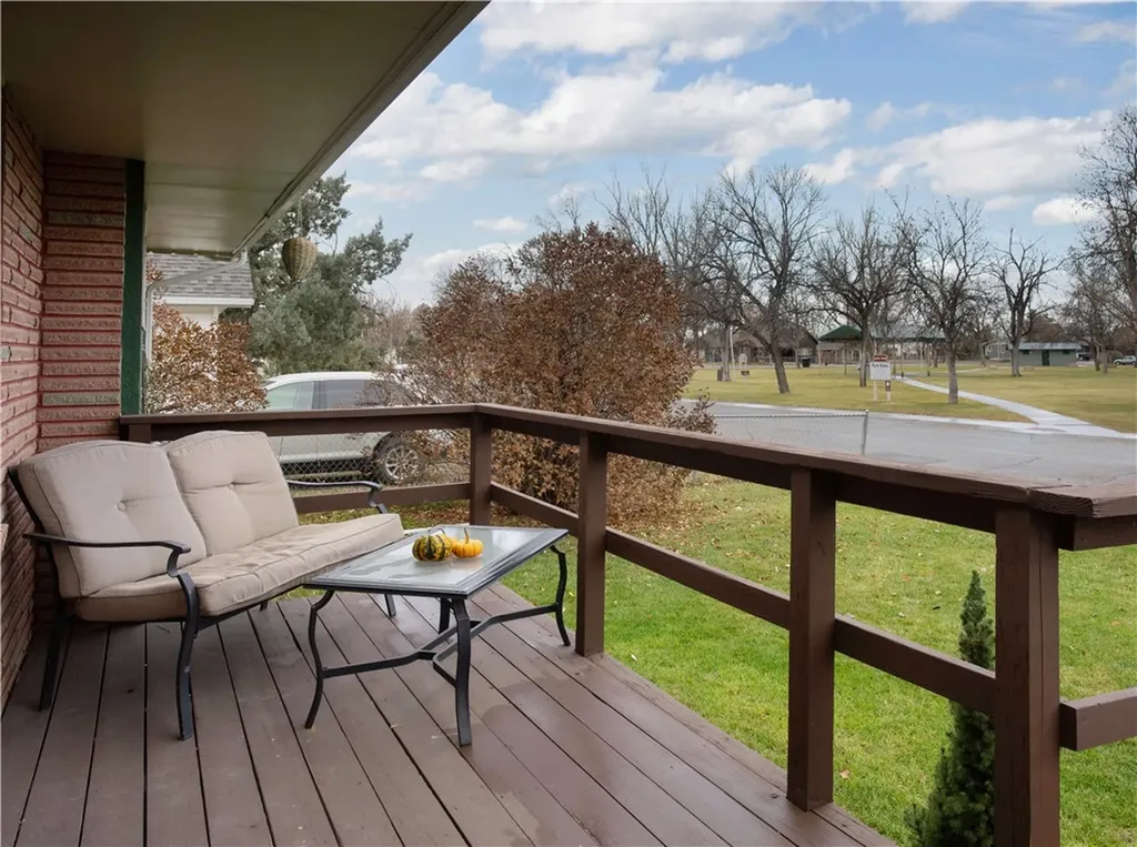 716 W Division Street Hardin MT 59034