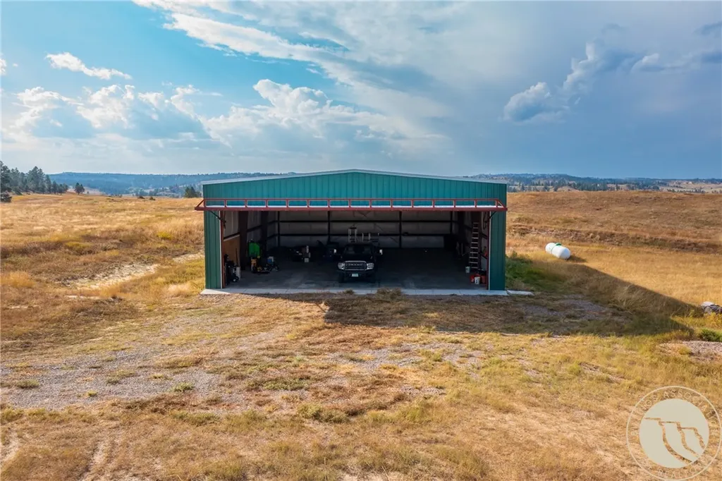 1245 Sarpy Creek Road Hysham MT 59038