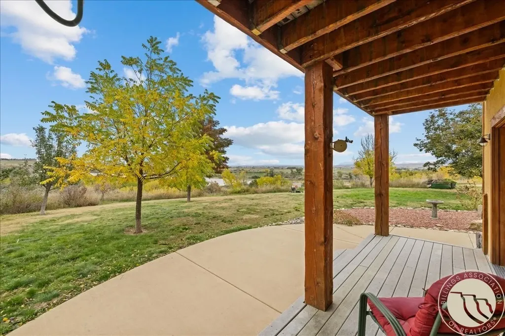 10052 Floating Island Way Shepherd MT 59079