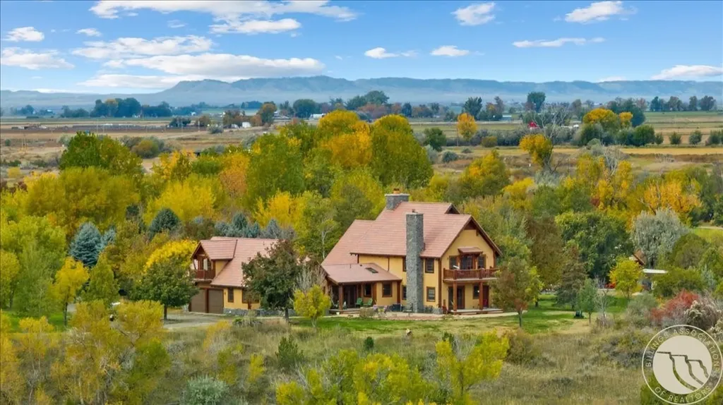 10052 Floating Island Way Shepherd MT 59079
