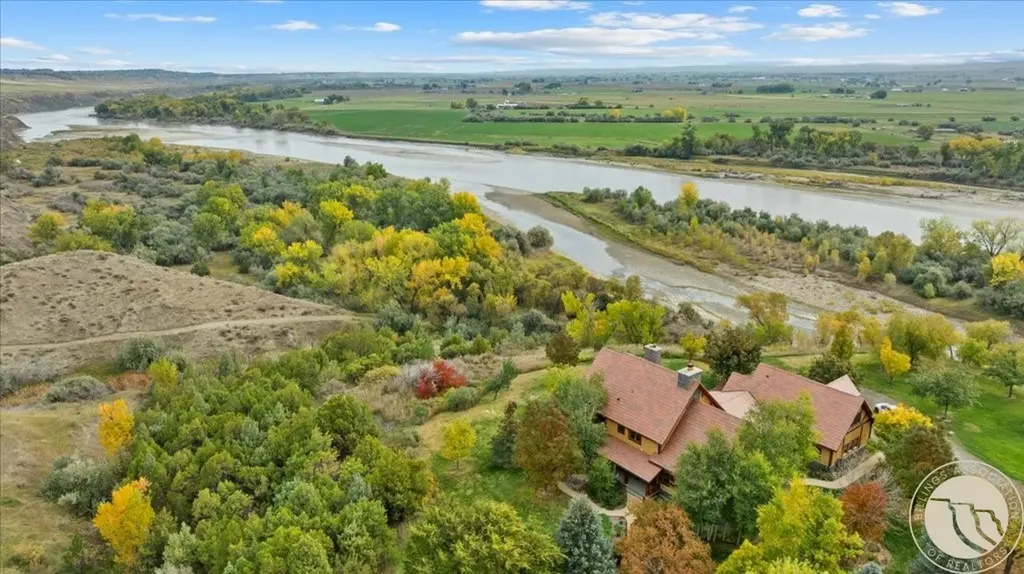 10052 Floating Island Way Shepherd MT 59079