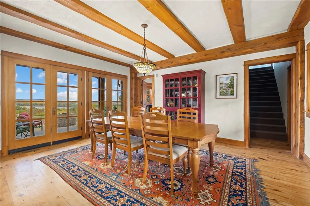 10052 Floating Island Way Shepherd MT 59079