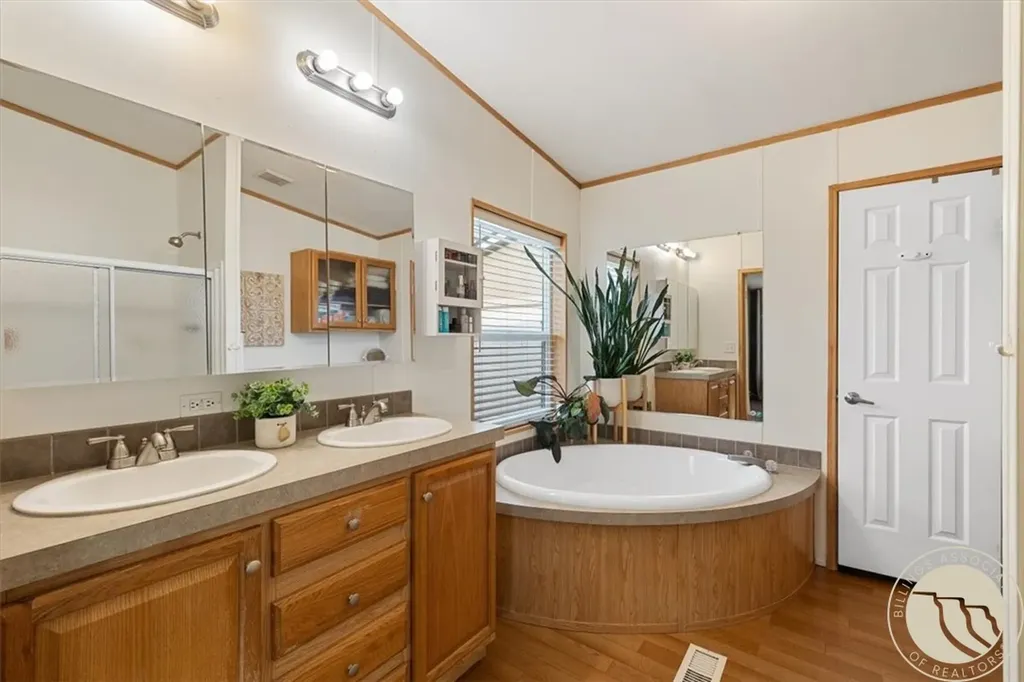 2285 N 9th Worden MT 59088