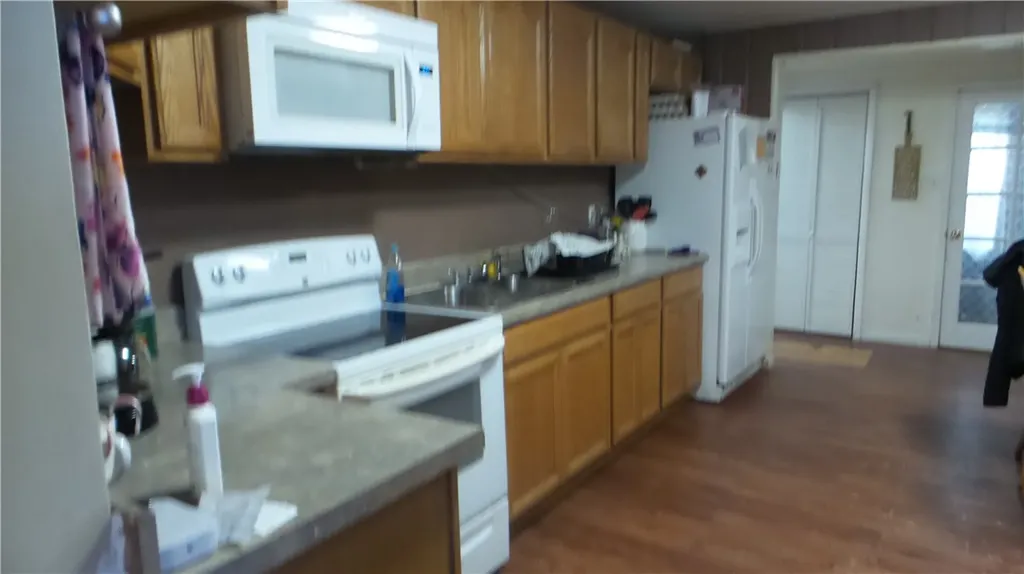 4 S. Miles Avenue Hardin MT 59034