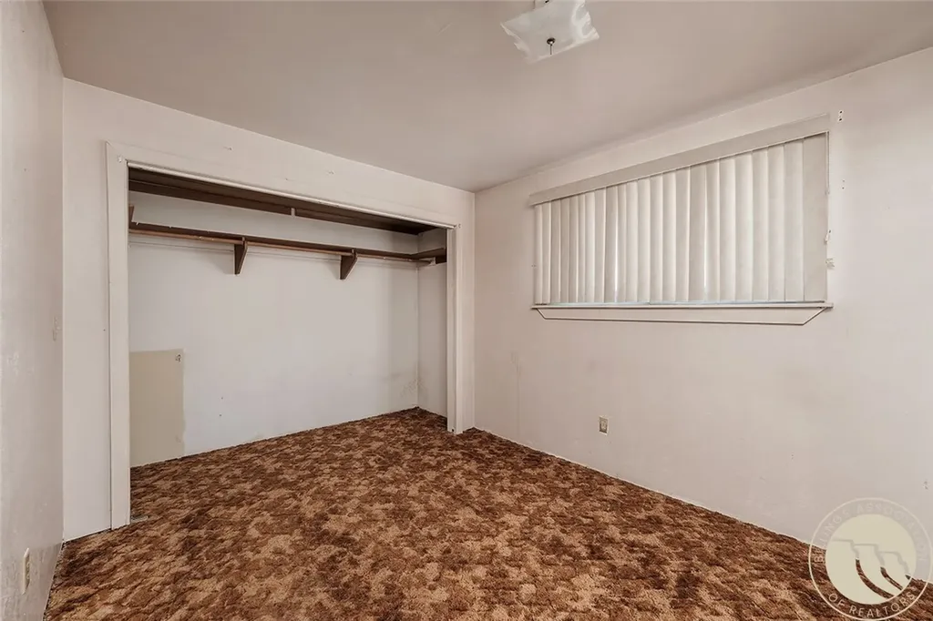 8 N Division Street Reed Point MT 59069
