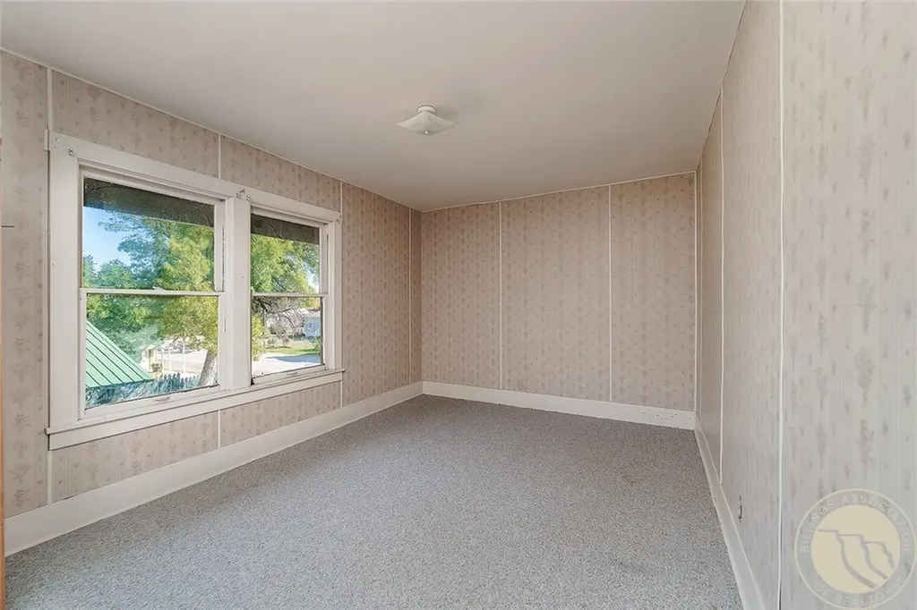 8 N Division Street Reed Point MT 59069