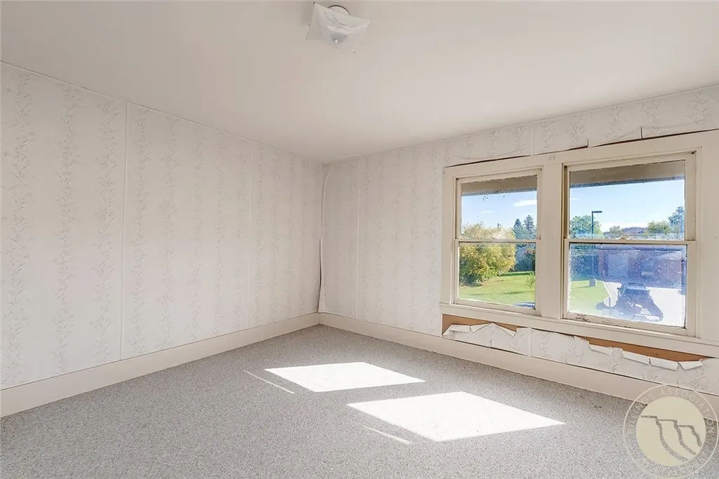8 N Division Street Reed Point MT 59069