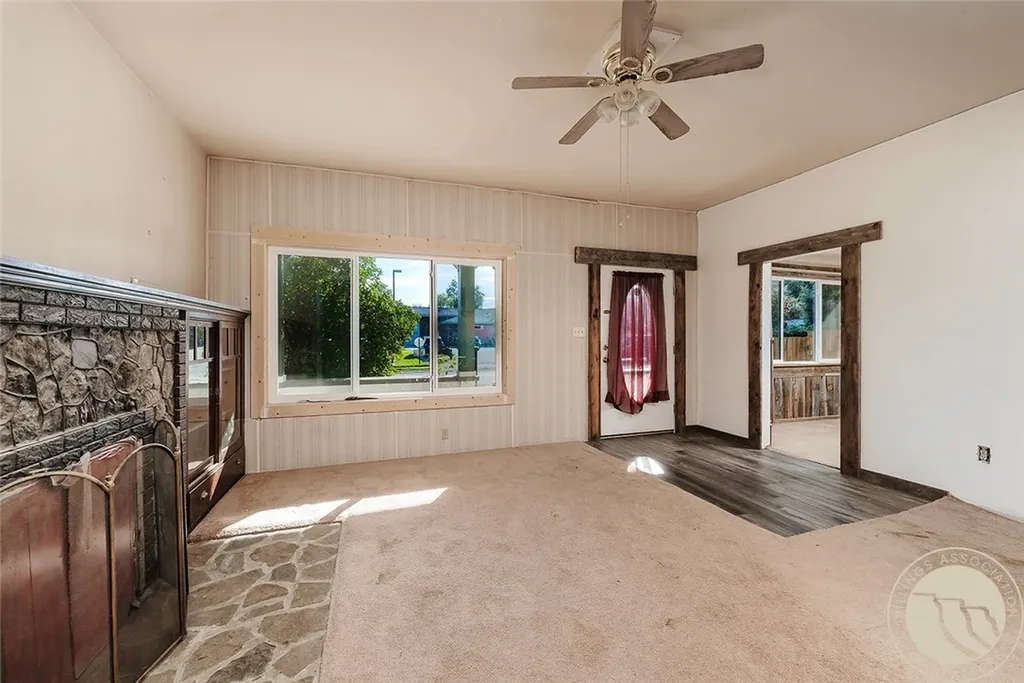 8 N Division Street Reed Point MT 59069