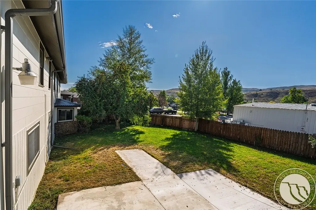 8 N Division Street Reed Point MT 59069