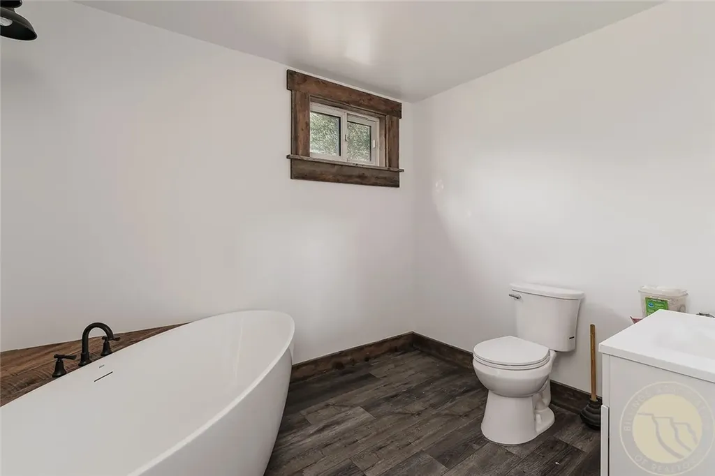 8 N Division Street Reed Point MT 59069