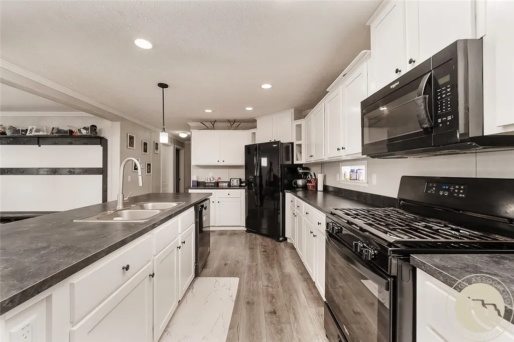 4703 Laila Billings MT 59106