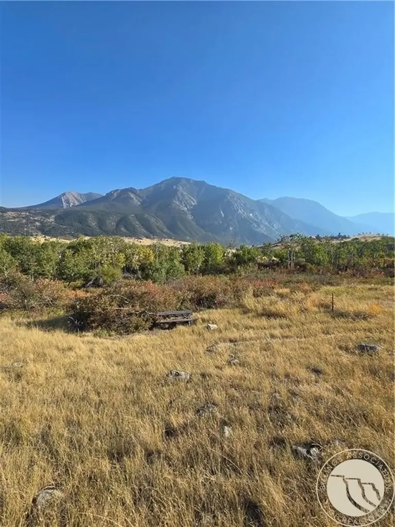 26 Elk Park Trail Nye MT 59061