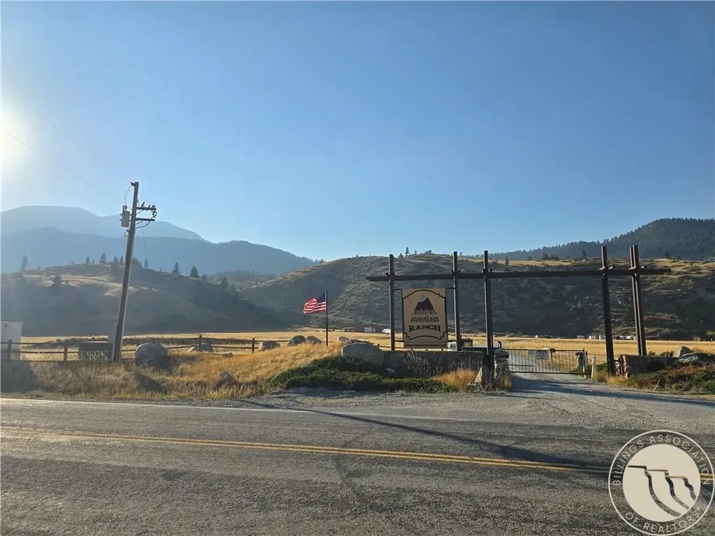26 Elk Park Trail Nye MT 59061