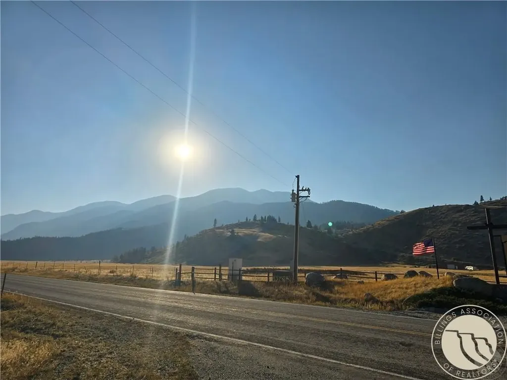 26 Elk Park Trail Nye MT 59061