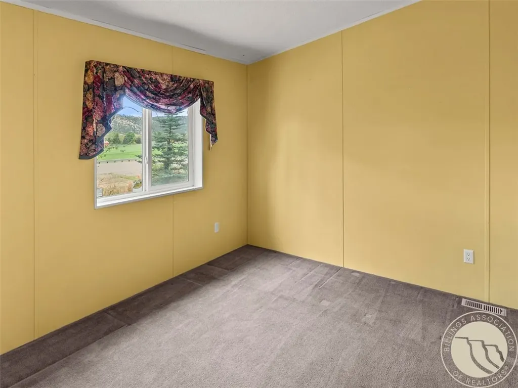 37 Barham Road Columbus MT 59019