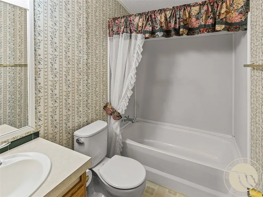 37 Barham Road Columbus MT 59019