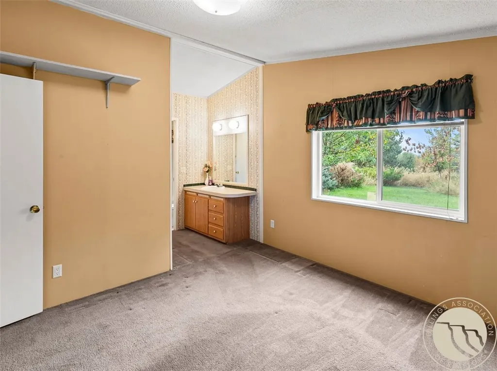 37 Barham Road Columbus MT 59019
