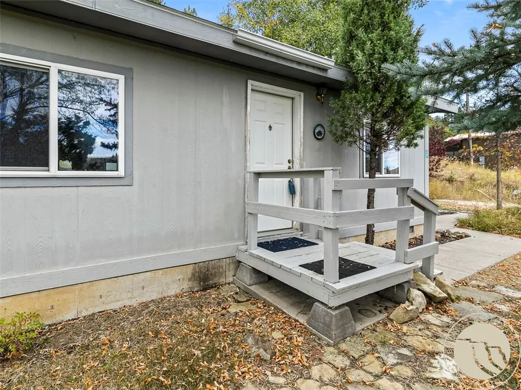 37 Barham Road Columbus MT 59019