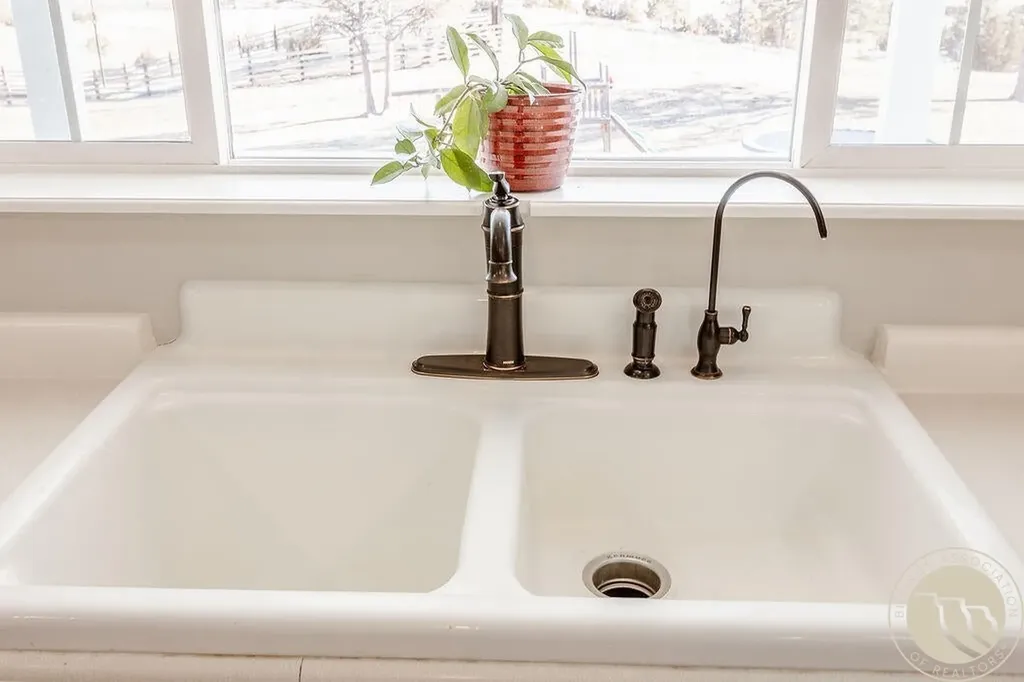 72 Pioneer Trail Lavina MT 59046