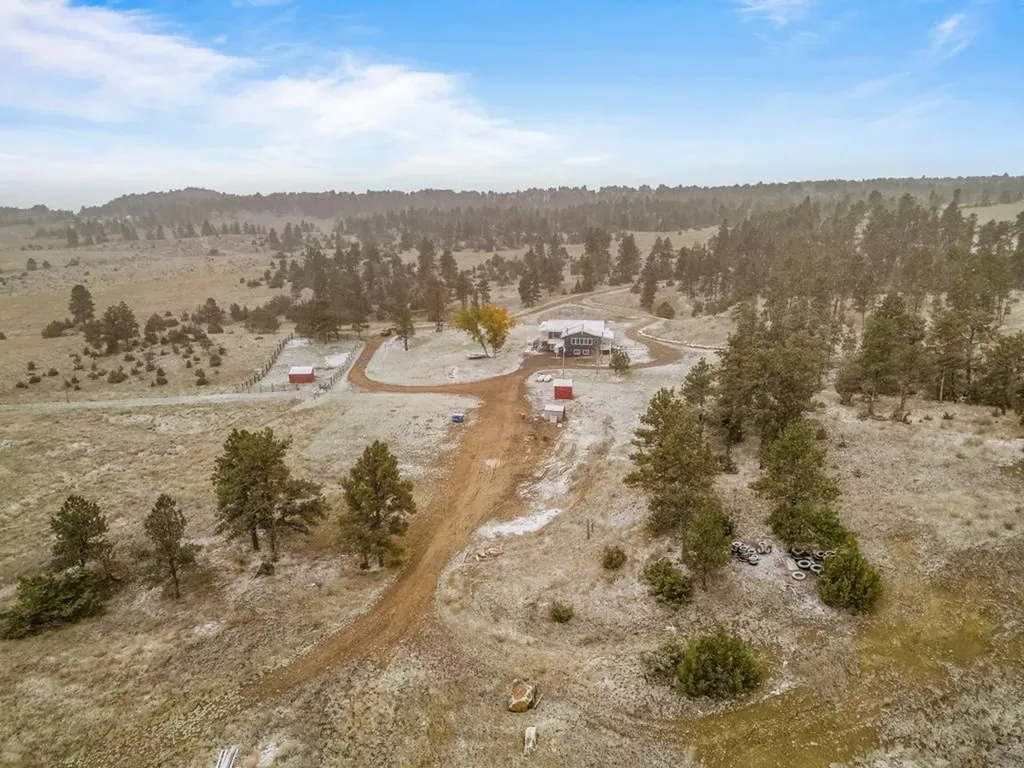 72 Pioneer Trail Lavina MT 59046