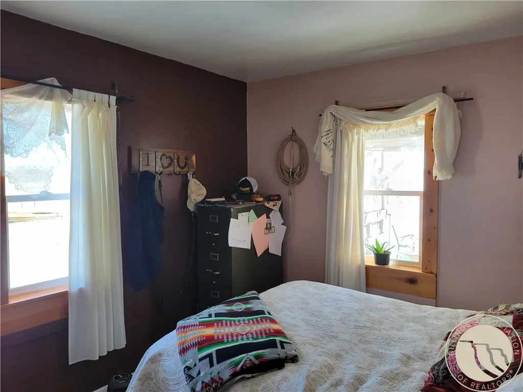 1543 N Center Avenue Hardin MT 59034