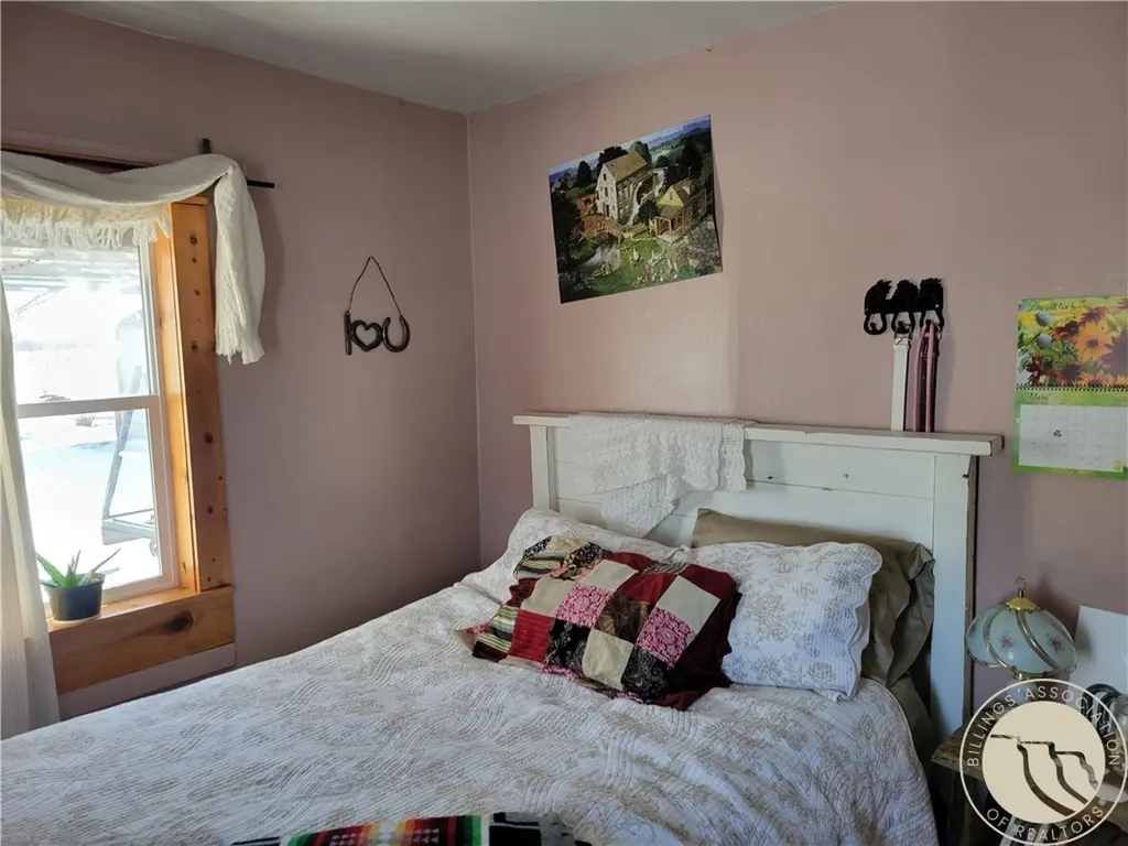 1543 N Center Avenue Hardin MT 59034
