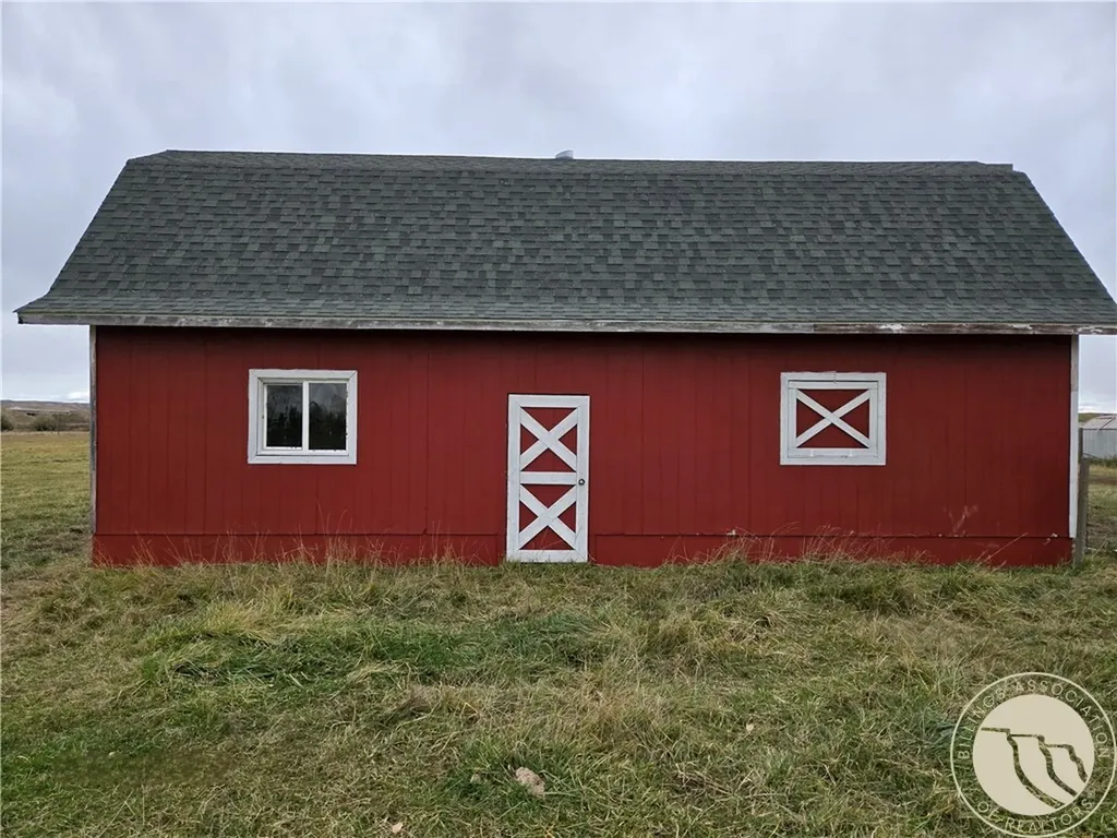 1543 N Center Avenue Hardin MT 59034