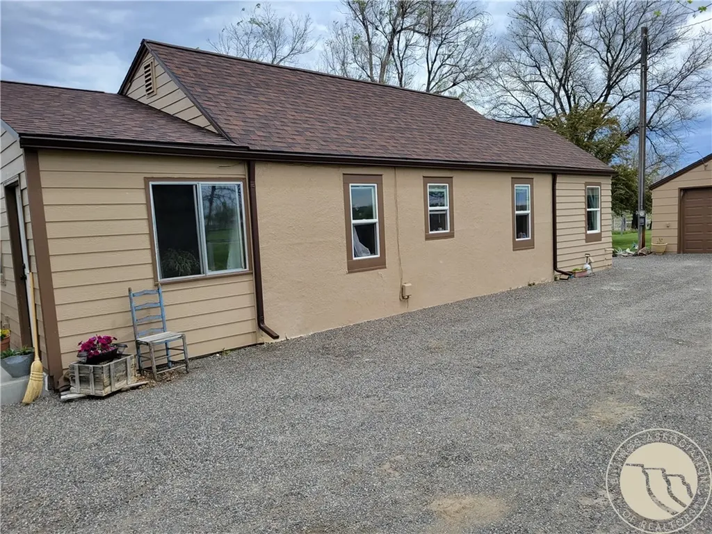 1543 N Center Avenue Hardin MT 59034