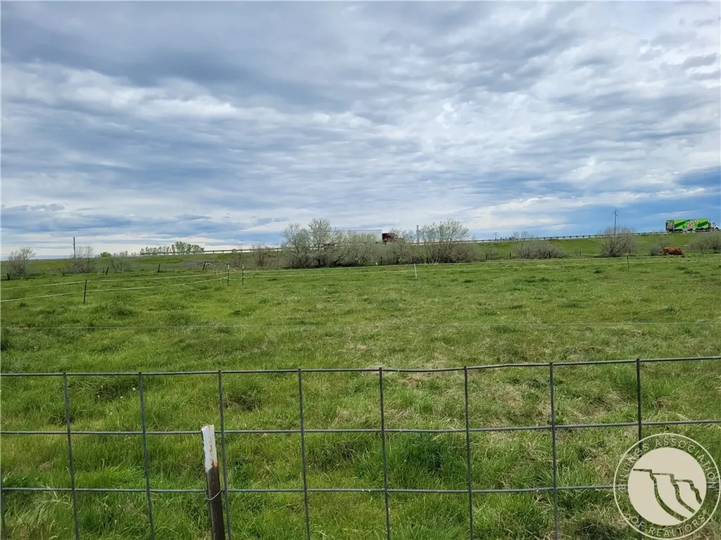 1543 N Center Avenue Hardin MT 59034