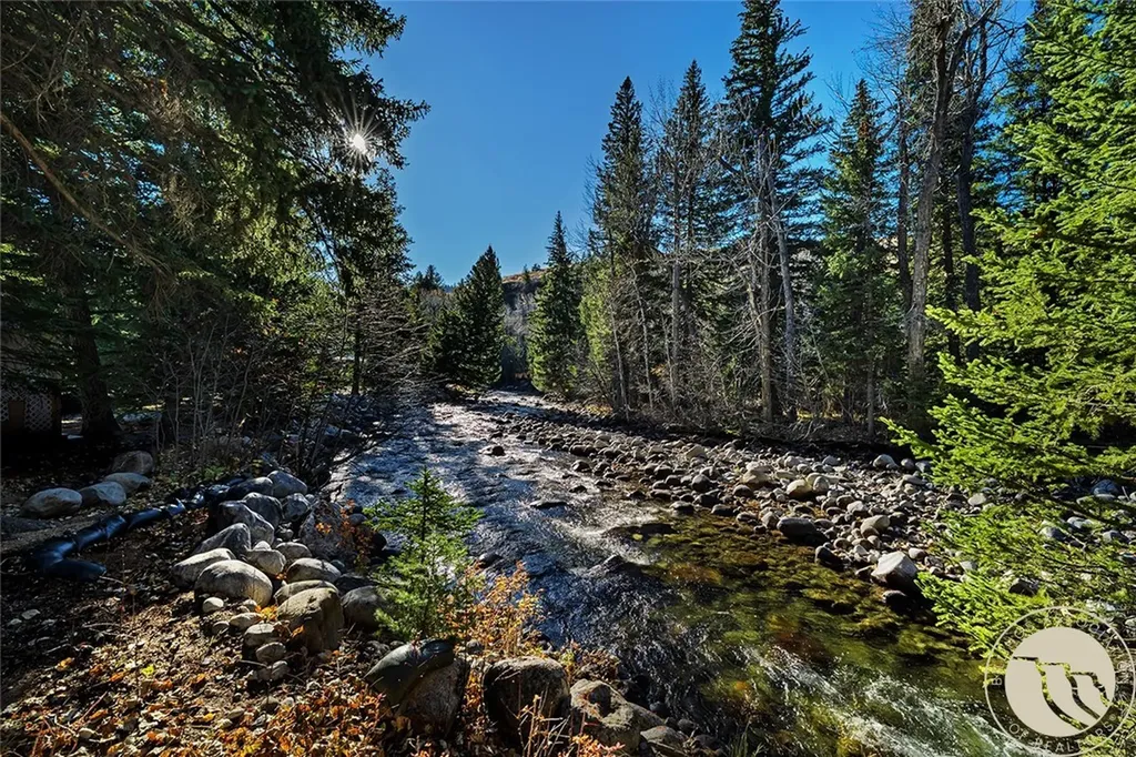 23 Braty Lane Nye MT 59061