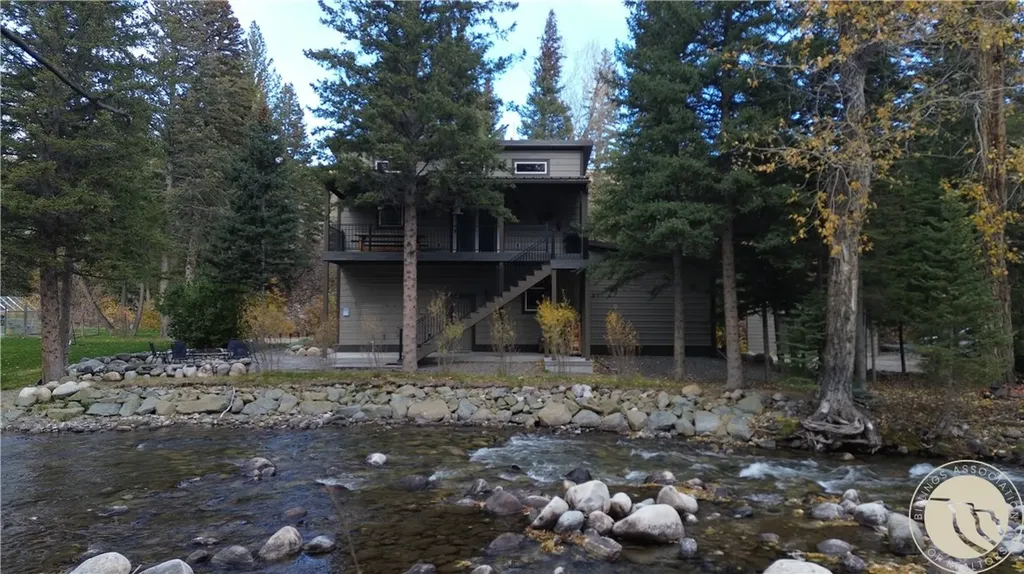 23 Braty Lane Nye MT 59061
