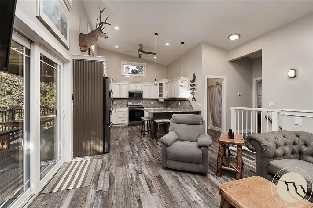 23 Braty Lane Nye MT 59061