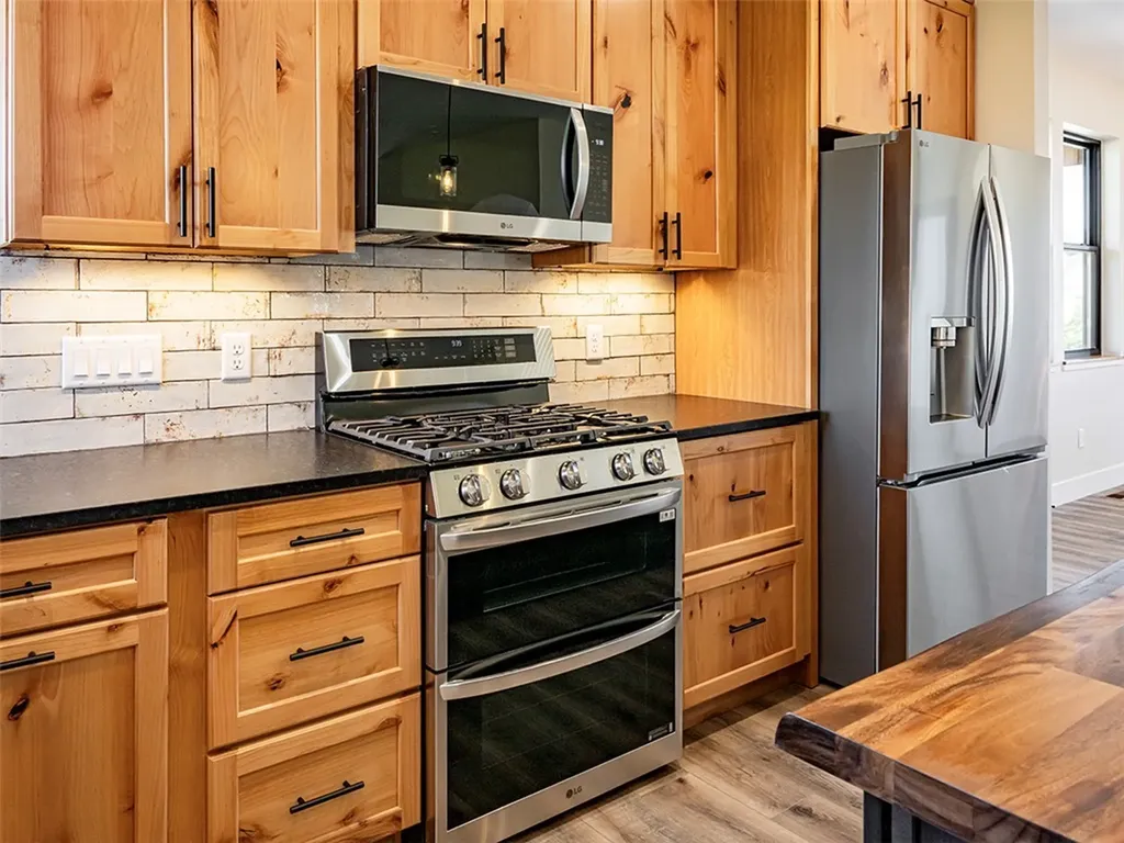 2055 Lazy J Circle Red Lodge MT 59068