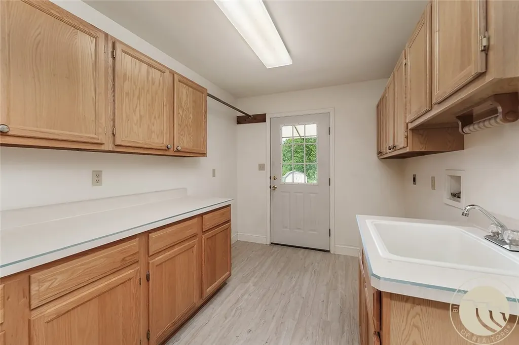 7510 Us Highway 212 Roberts MT 59070