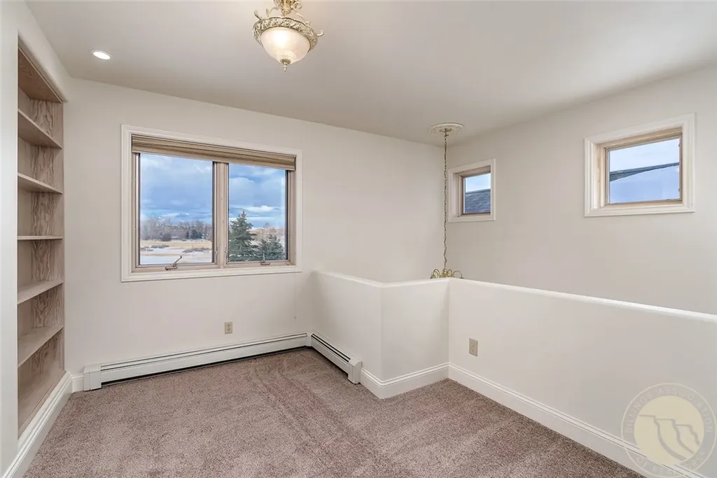 7510 Us Highway 212 Roberts MT 59070