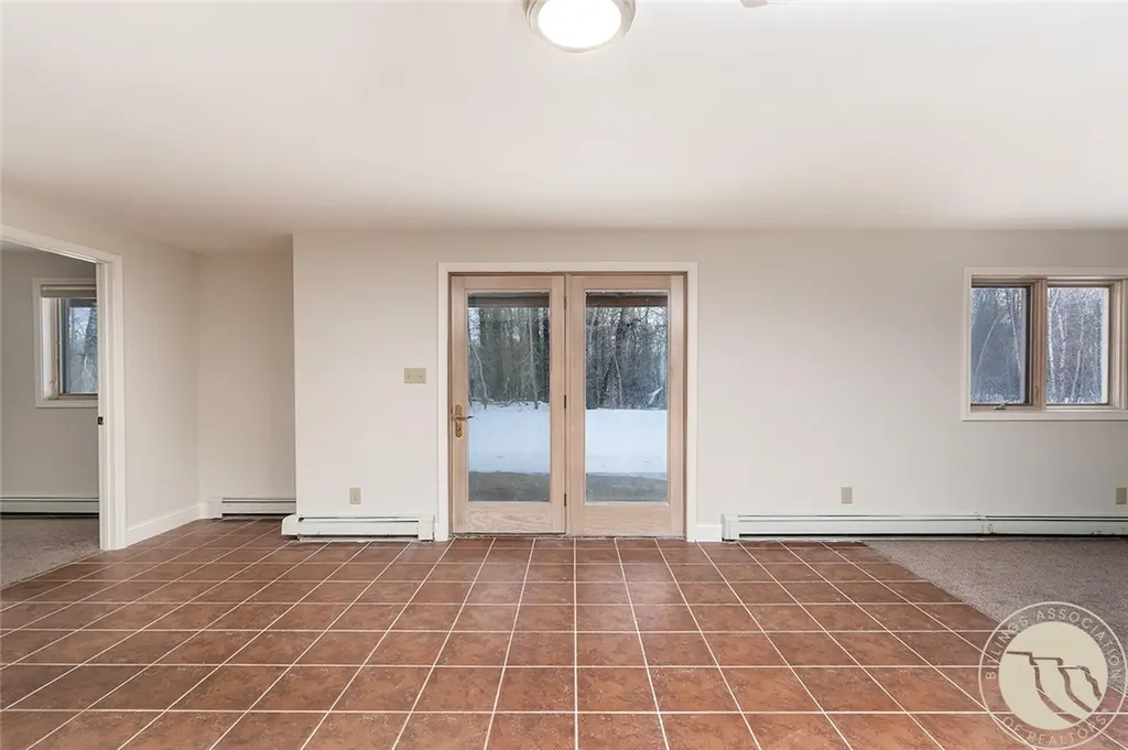 7510 Us Highway 212 Roberts MT 59070