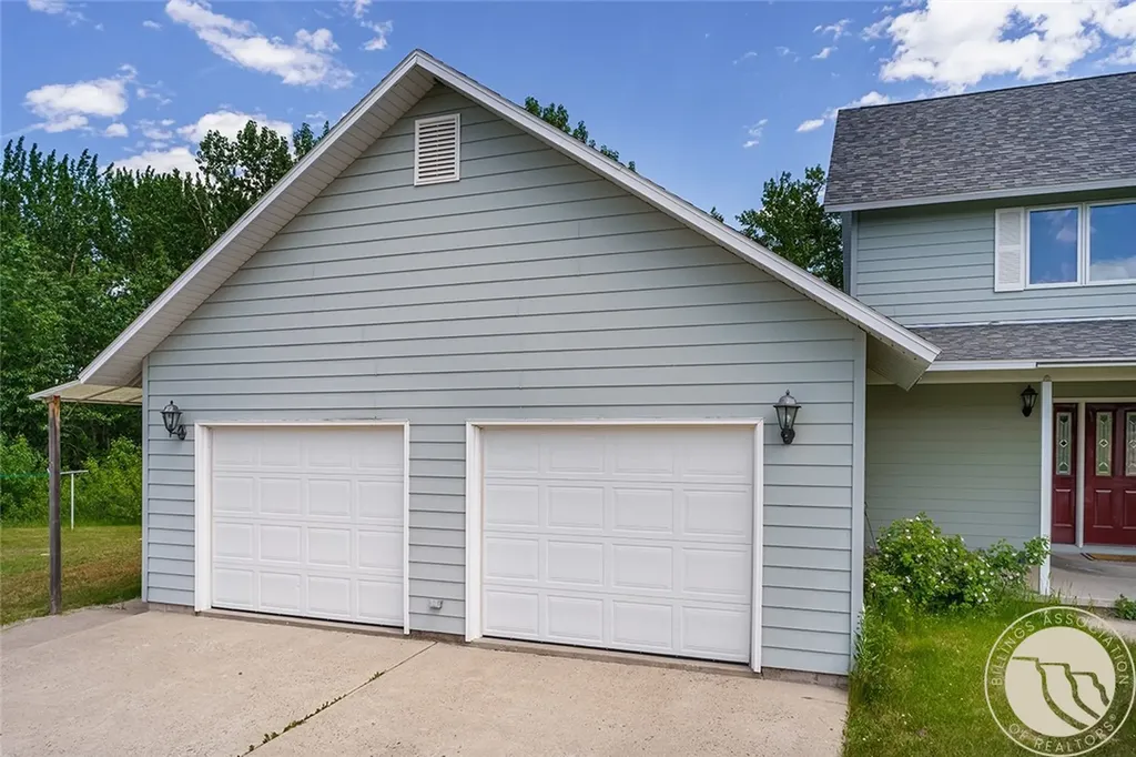 7510 Us Highway 212 Roberts MT 59070