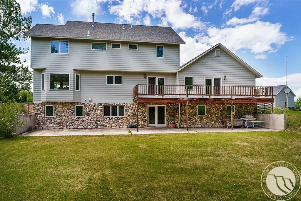 7510 Us Highway 212 Roberts MT 59070