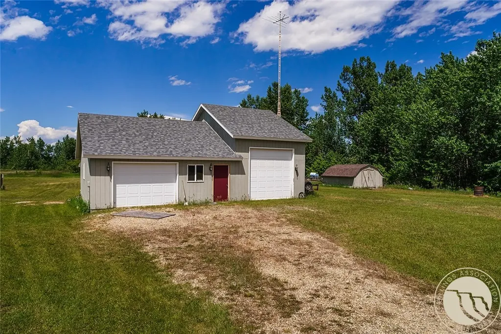 7510 Us Highway 212 Roberts MT 59070
