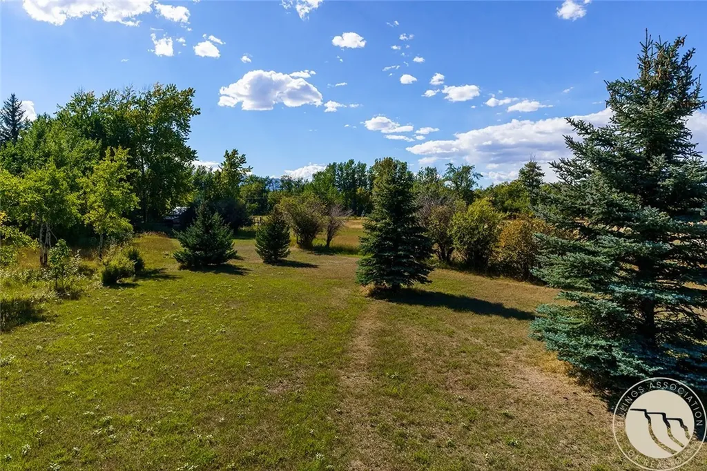 7510 Us Highway 212 Roberts MT 59070