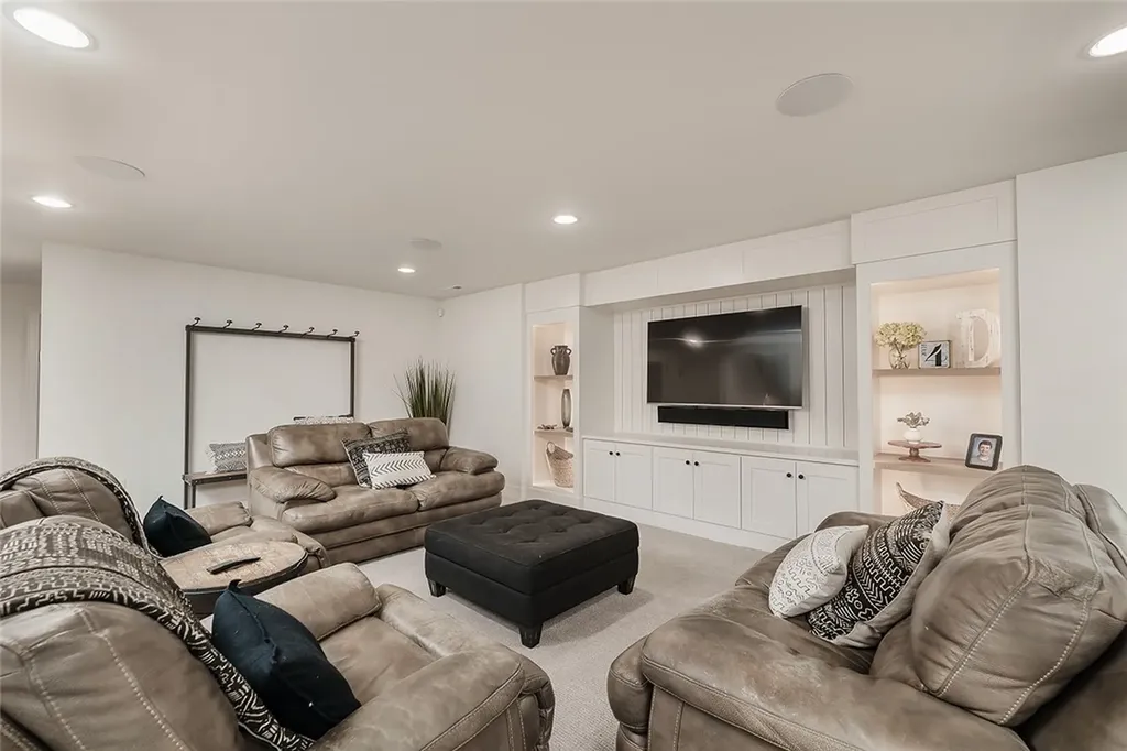 5526 King Eider Drive Billings MT 59106
