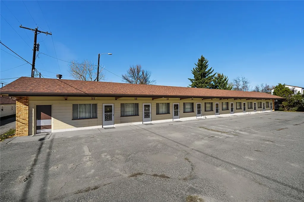740 E Pike Avenue Columbus MT 59019