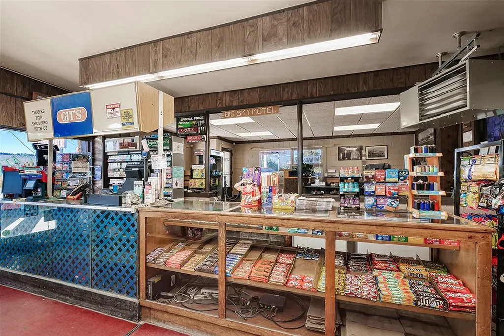 740 E Pike Avenue Columbus MT 59019