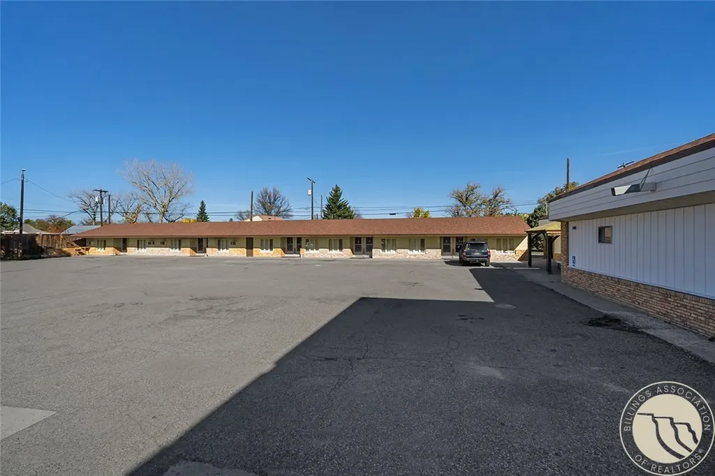740 E Pike Avenue Columbus MT 59019