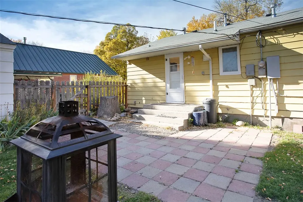 2004 9th Avenue N Billings MT 59101