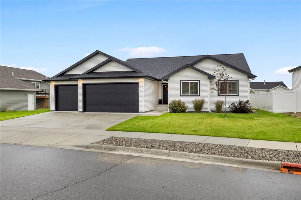 2213 Entrada Road Billings MT 59105